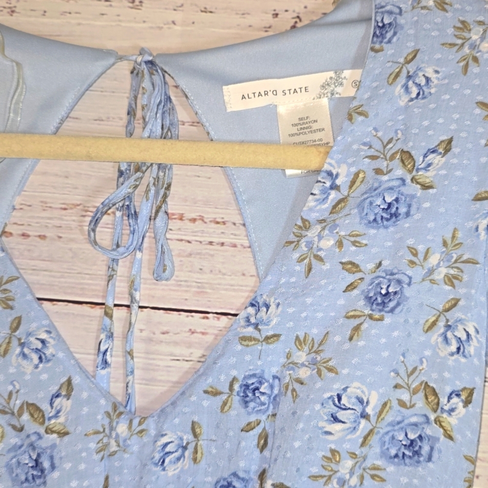 NWT Altar'd State Light Blue Floral Maxi Dress size Small - Picture 5 of 11